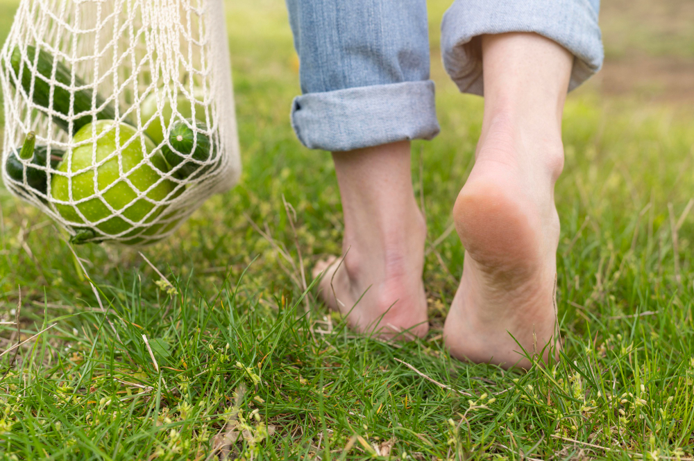 Jornal da Franca – Découvrez les bienfaits que marcher pieds nus apporte à votre santé (c’est impressionnant)