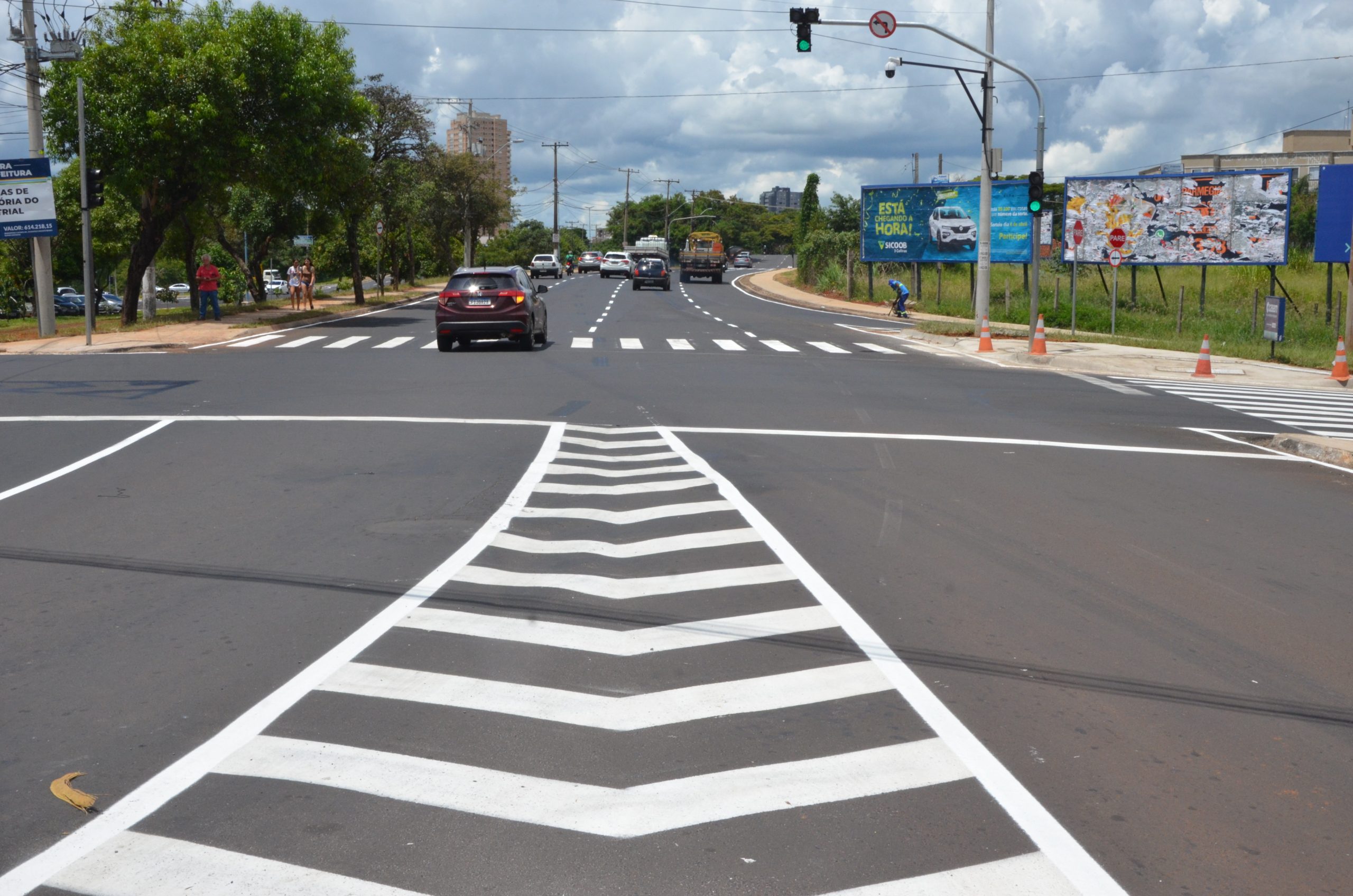 Rotatória do bairro São Joaquim: obras e sinalização entram na reta final