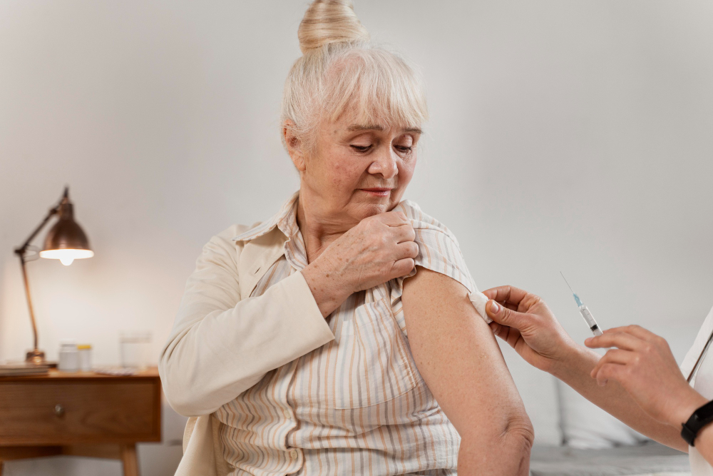 Campanha de vacinação contra gripe começa nesta segunda (25) em Franca e no Estado