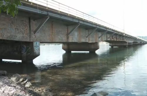 Turistas registram desgaste na estrutura da ponte que liga Rifaina a Sacramento - Jornal da Franca