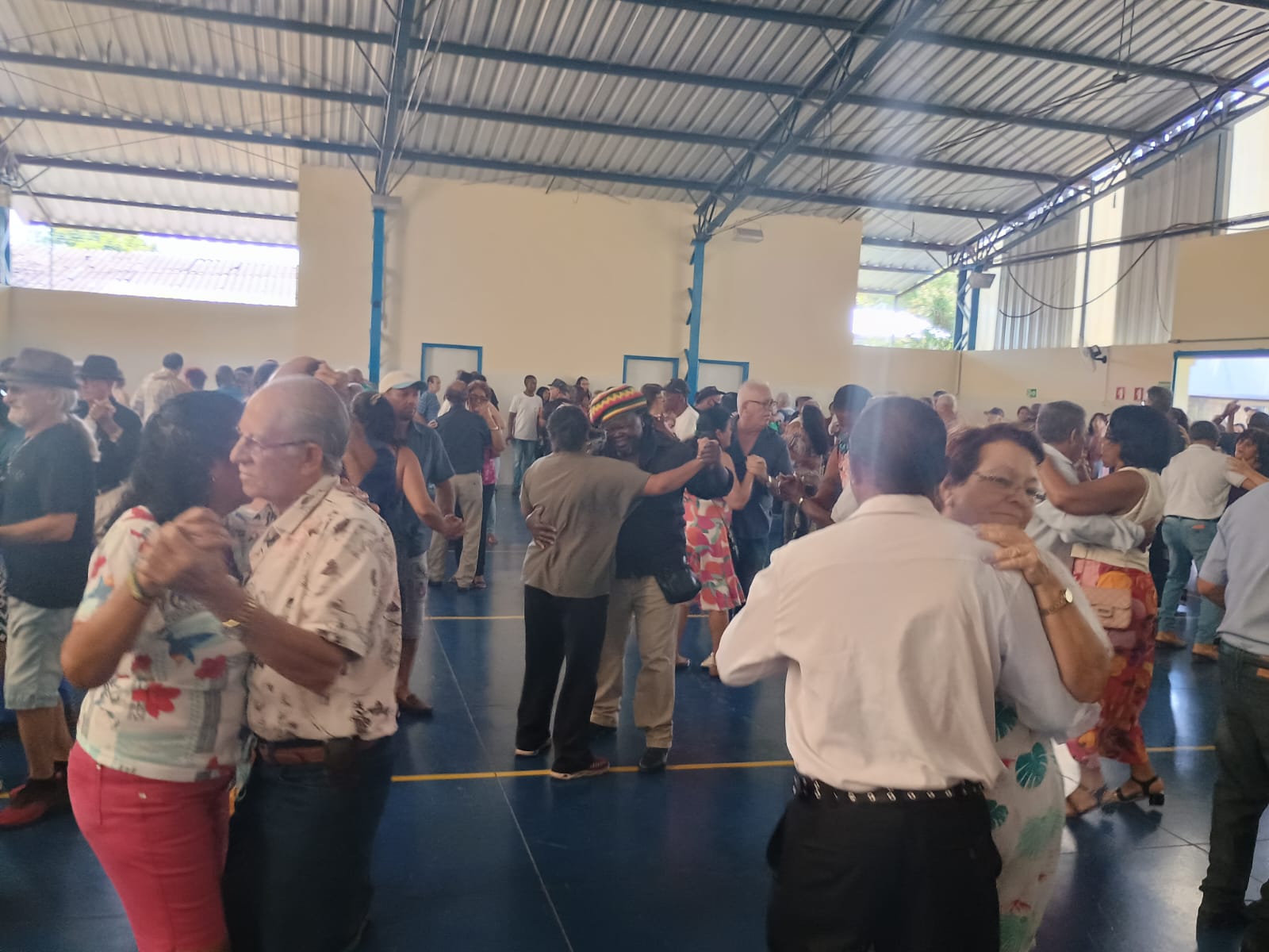 Café com Arte acontece neste domingo, 24, com apresentação do Trio Forrozados