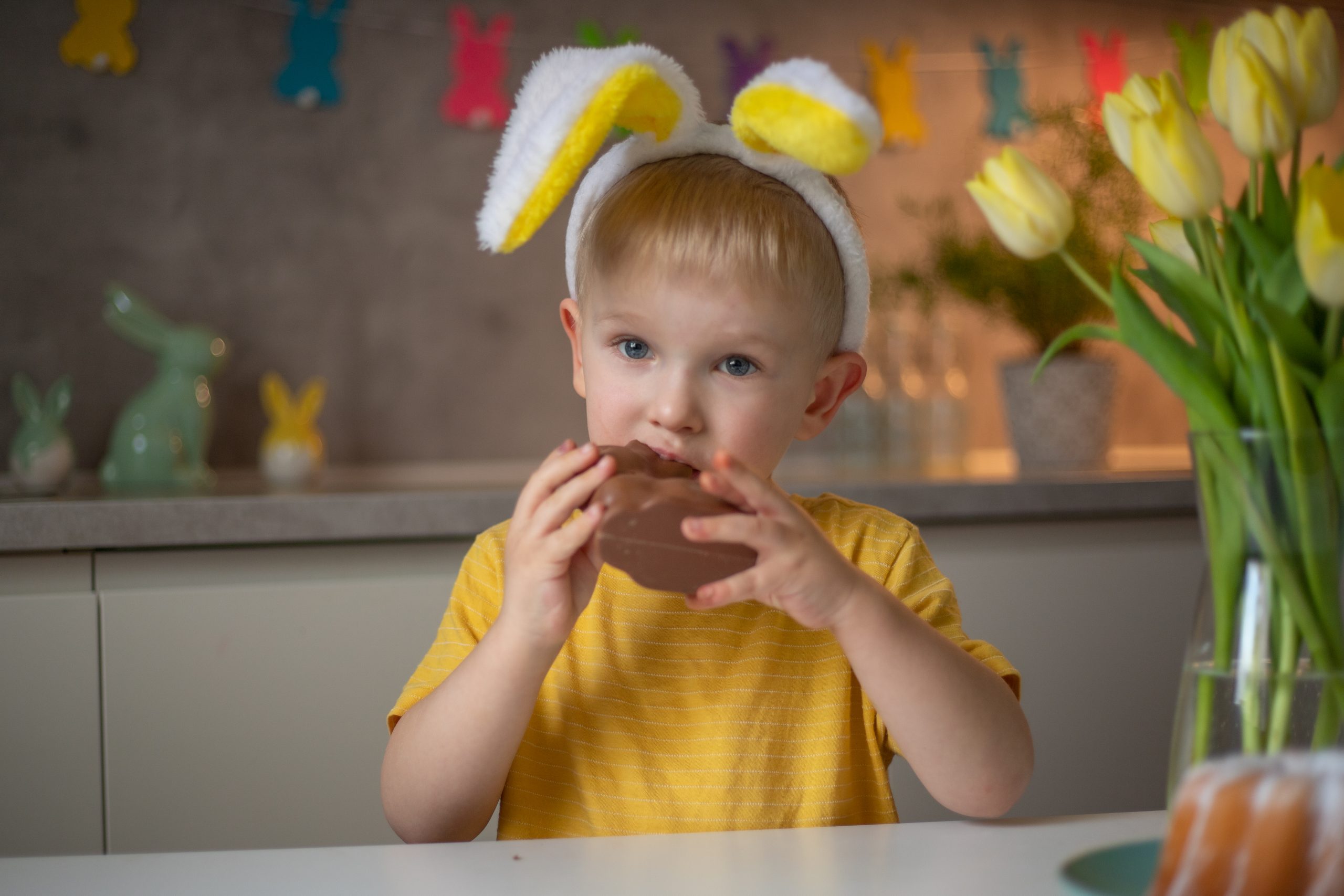 Comer muito chocolate faz mal? Veja resposta do especialista