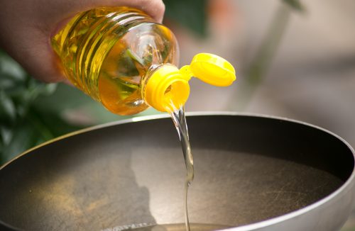 Reutilizar óleo de cozinha com frequência pode prejudicar saúde do cérebro - Jornal da Franca