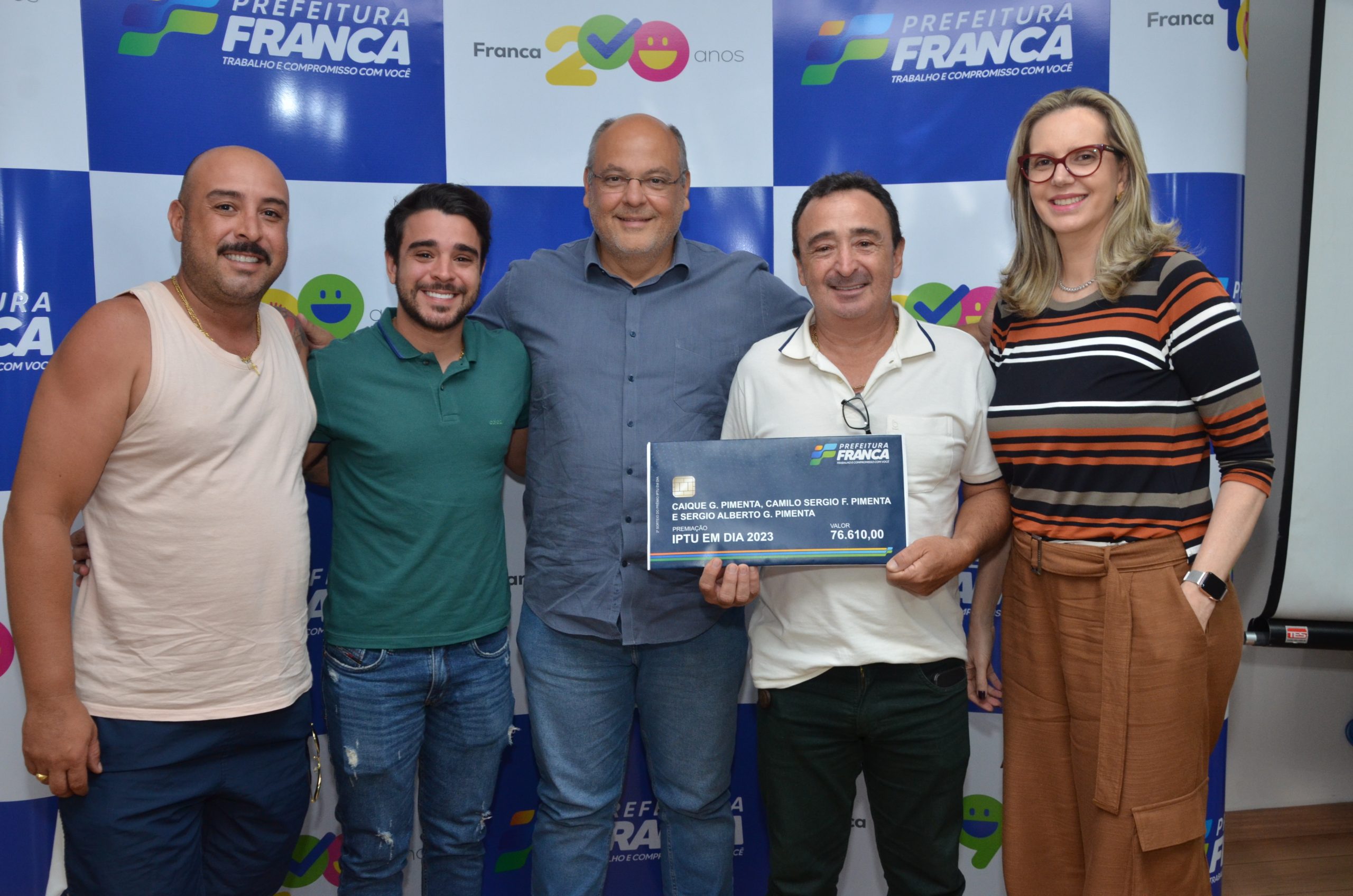 IPTU em Dia: família do bairro Santa Lúcia ganha prêmio de mais de R$ 76 mil