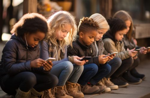 Cerca de 26% das crianças entre 4 e 6 anos de idade já possui smartphone, diz estudo - Jornal da Franca