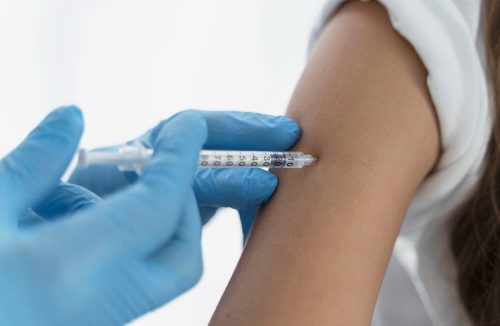 Mitos e verdades sobre a vacinação contra a dengue: o que você precisa saber - Jornal da Franca