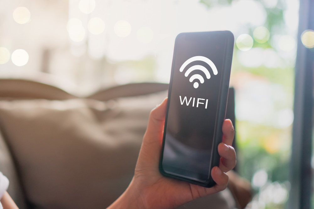 Veja como proteger o Wi-Fi do seu celular contra invasões de criminosos
