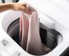 Veja o truque caseiro para você economizar na hora em que for lavar a roupa - Jornal da Franca