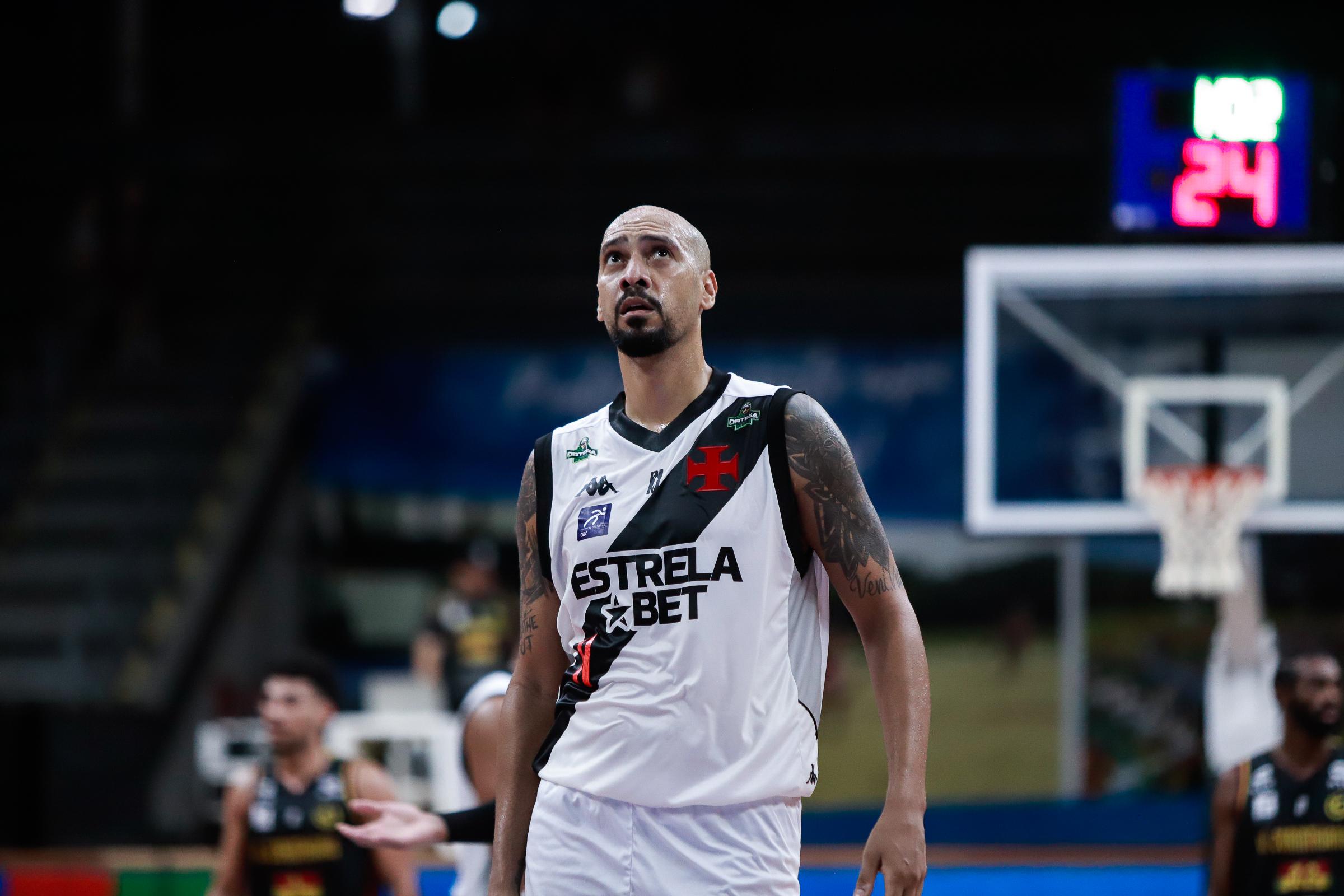 Marquinhos e Gui Deodato entram para o grupo de atletas com mais de 500 jogos no NBB