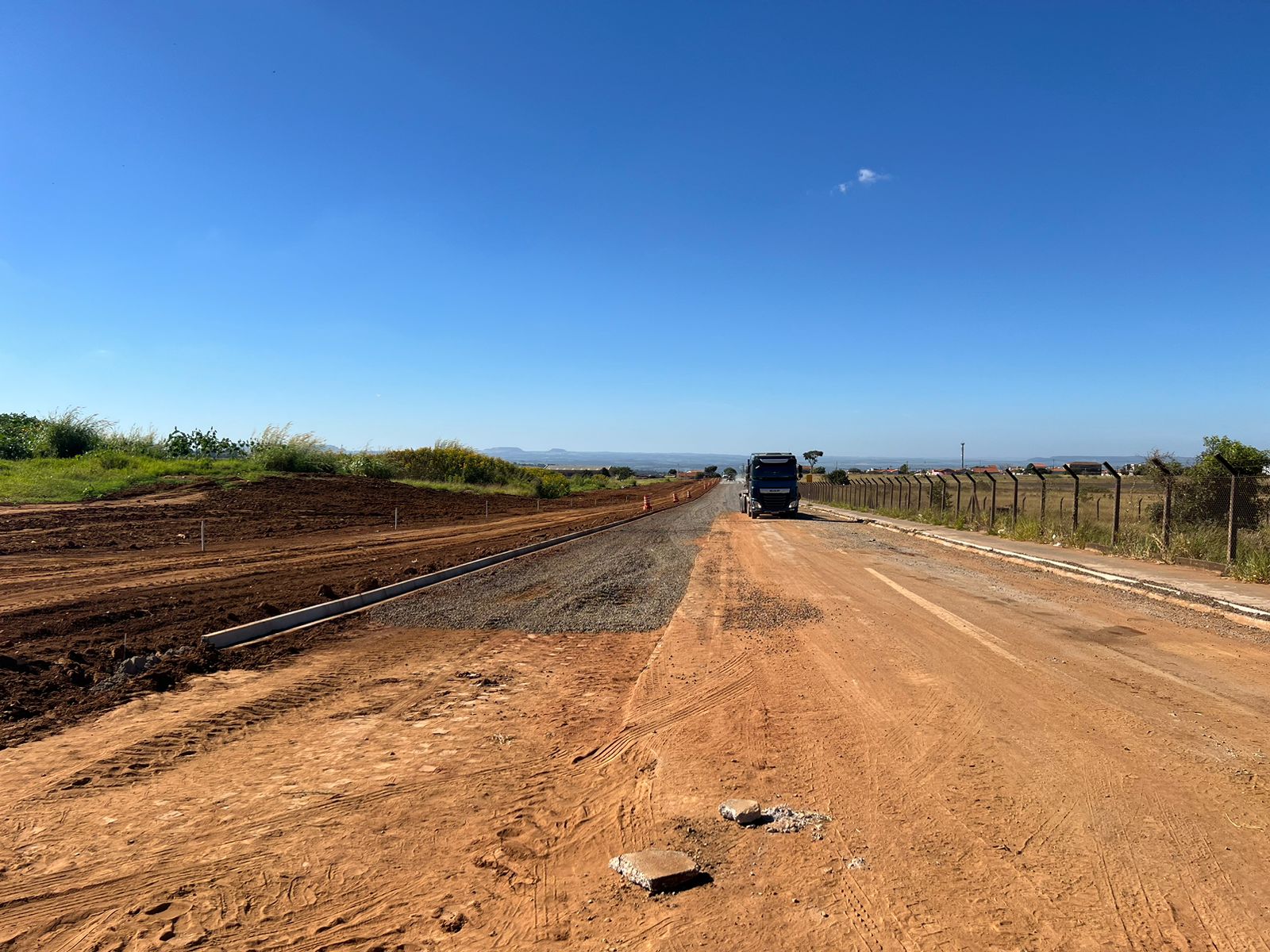 Avenida de entrada do Aeroporto deve ser concluída em 60 dias; alívio pra população