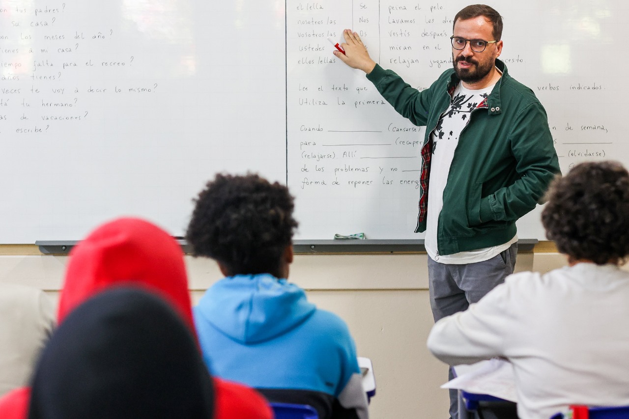 7 escolas estaduais da região de Franca têm curso gratuito de idiomas no 2º semestre