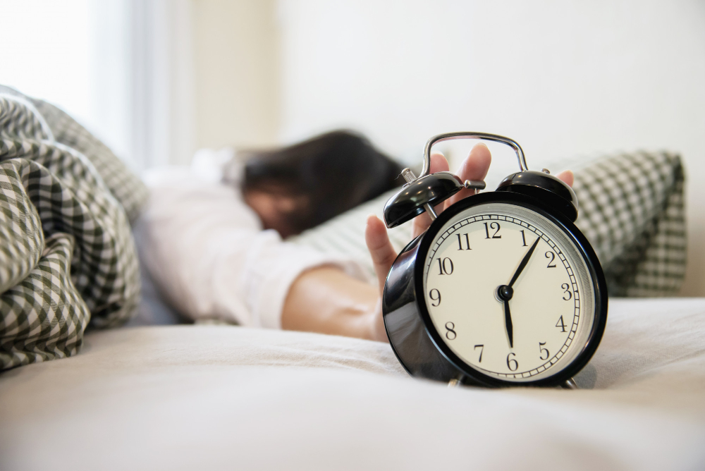 Para que serve e quais os efeitos colaterais da melatonina, usada no ciclo do sono