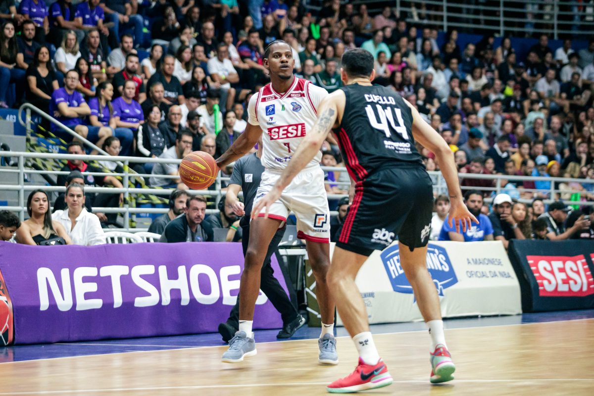 Ala do Sesi Franca, Jhonatan busca sexto título e recorde no Novo Basquete Brasil