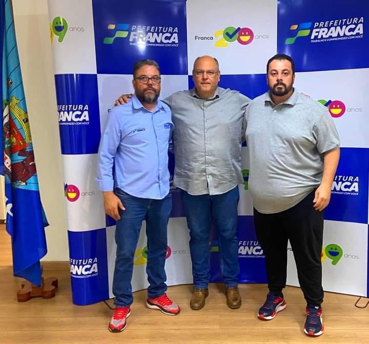 Francana se reúne com prefeito Alexandre para reivindicar ações voltadas ao futebol