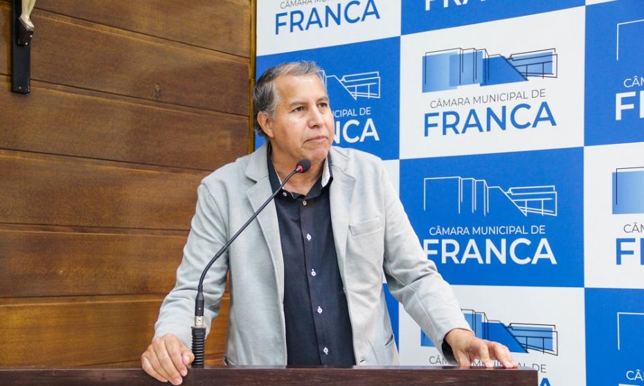 Vereador quer monitorar lojas de celulares; projeto obriga cadastrar os aparelhos