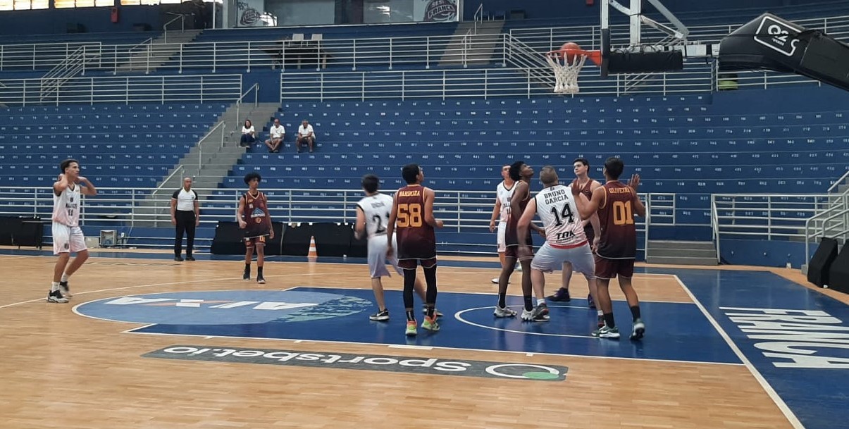 Basquete agita o Pedrocão neste sábado, 31, com três confrontos na Copa FEAC