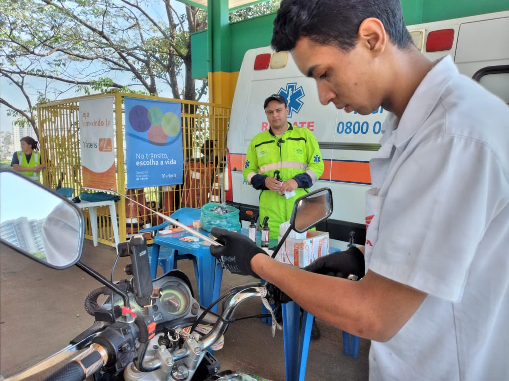 ViaPaulista realiza ações com motoristas e motociclistas no entorno de Franca.