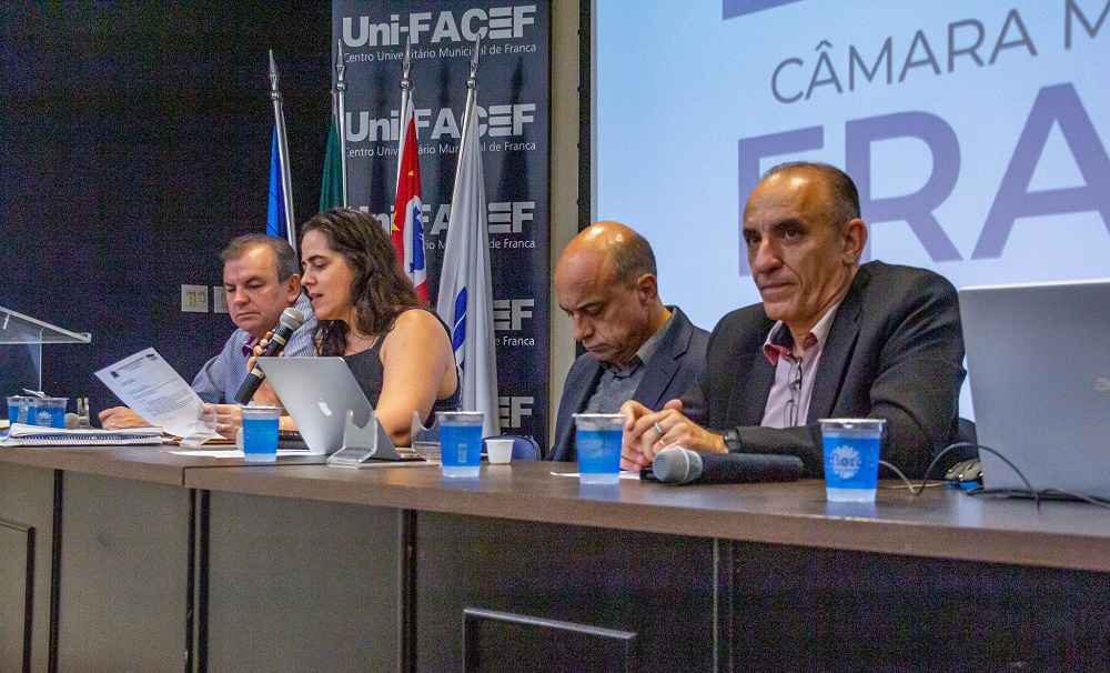 Câmara Municipal aprova alterações de até R$ 5,4 milhões no orçamento do município