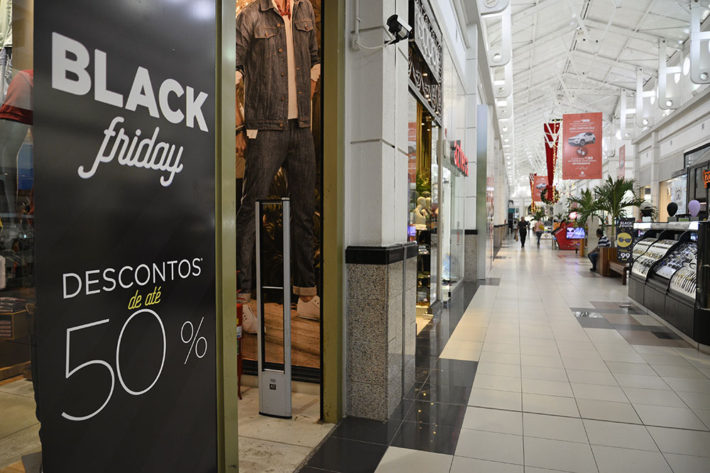 Cartilha do governo dá dicas para consumidor não cair em golpes na Black Friday