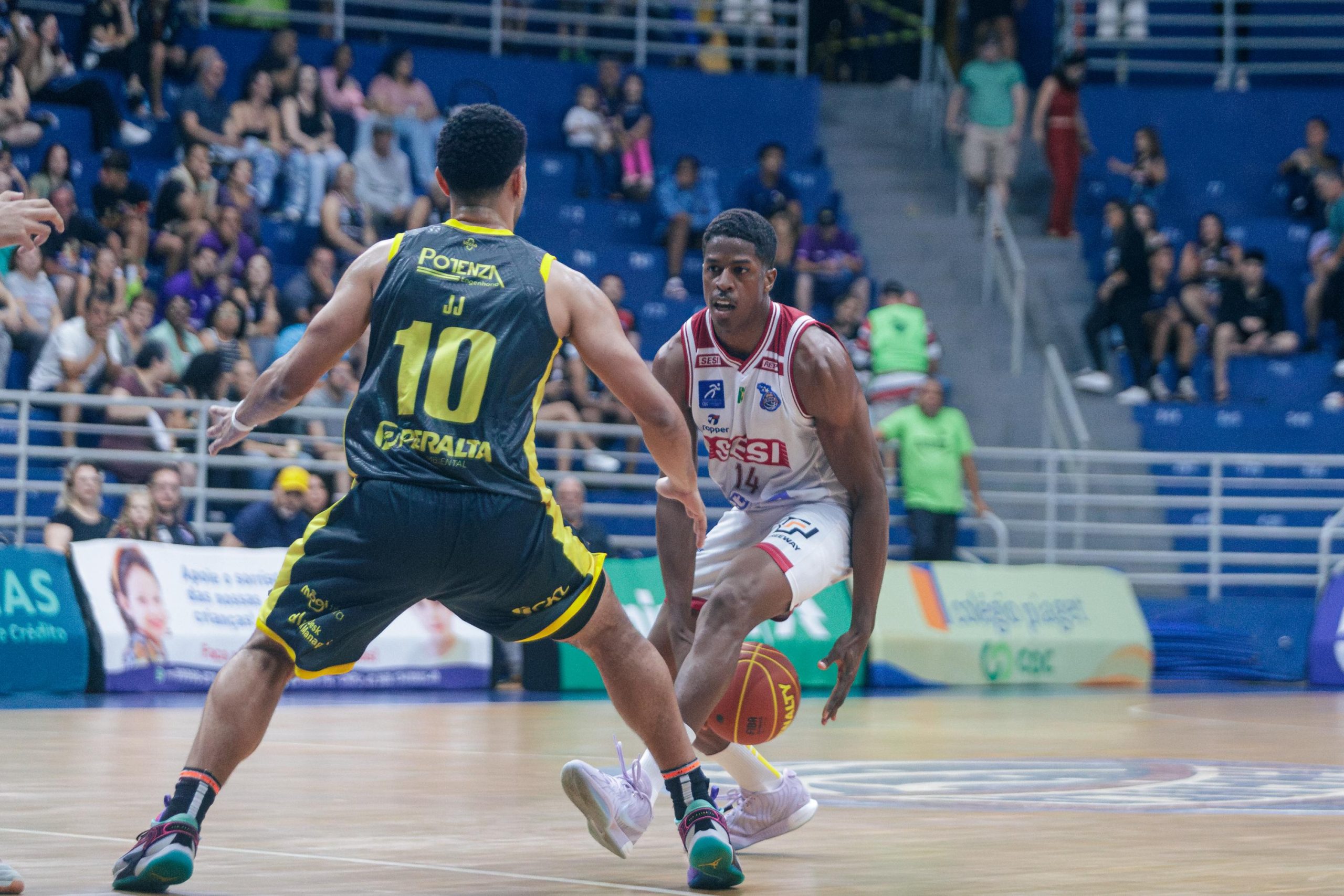 Sesi Franca mostra força em casa, vence o Mogi e reencontra as vitórias pelo NBB