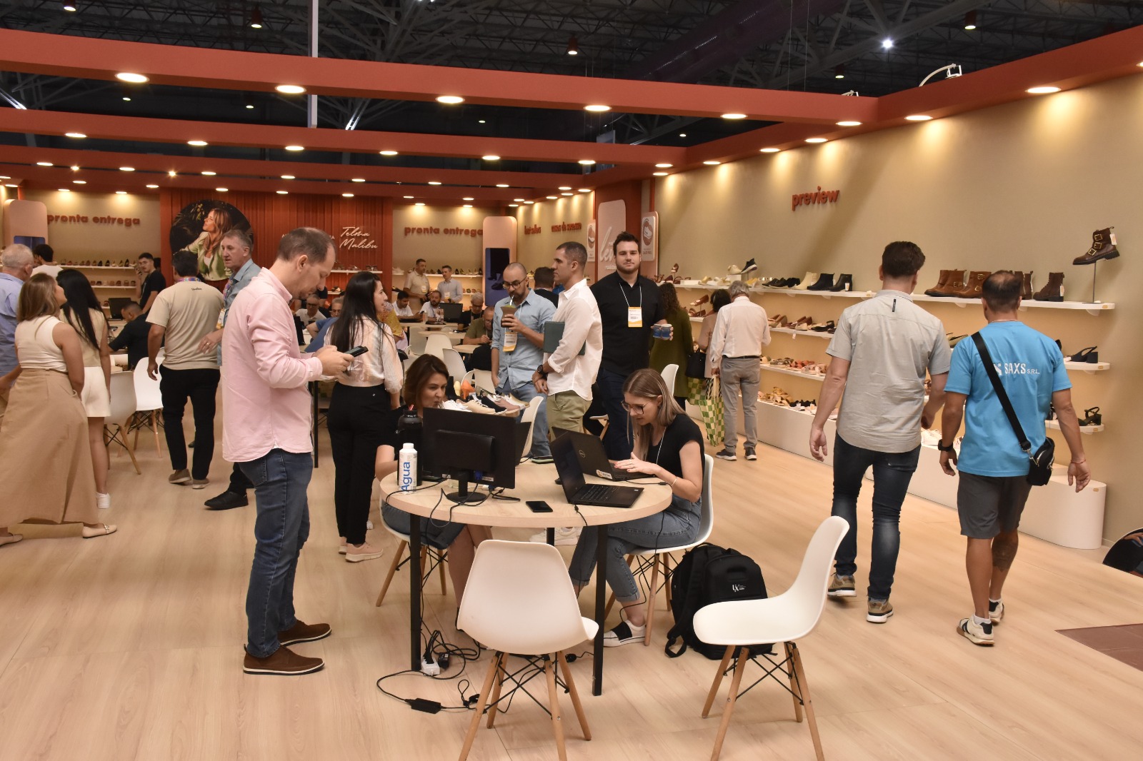 Em SP, feira calçadista BFSHOW contará, até na quarta, com visitantes de 62 países