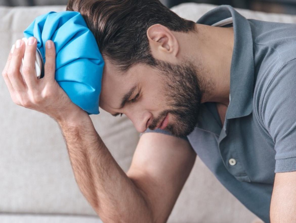 Como evitar a ressaca durante as festas de fim de ano? Veja dicas de nutricionista