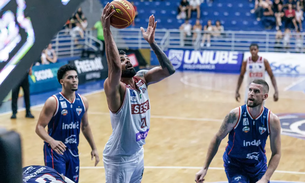 No jogo da volta de Wesley, Sesi Franca vence bem o Fortaleza Basquete no Pedrocão
