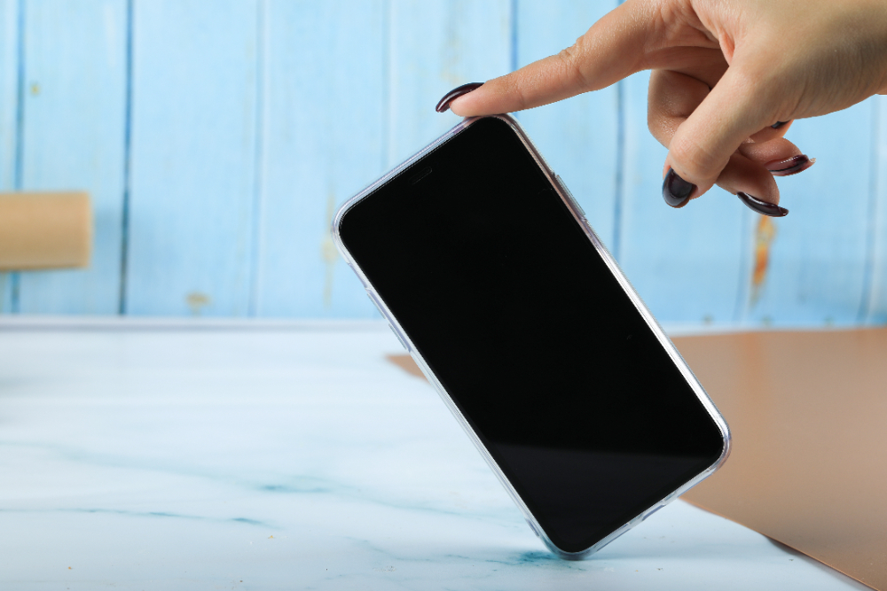 Tem celular velho guardado em casa? Descubra como ganhar dinheiro com ele