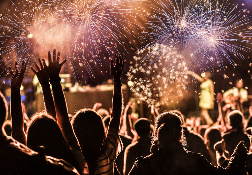Barulho excessivo das festas de fim de ano pode causar perda auditiva