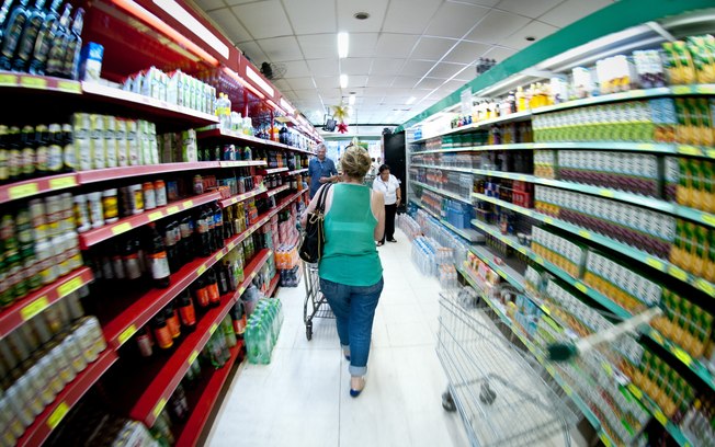 Pesquisa revela o melhor (e o pior) dia para fazer compras no supermercado