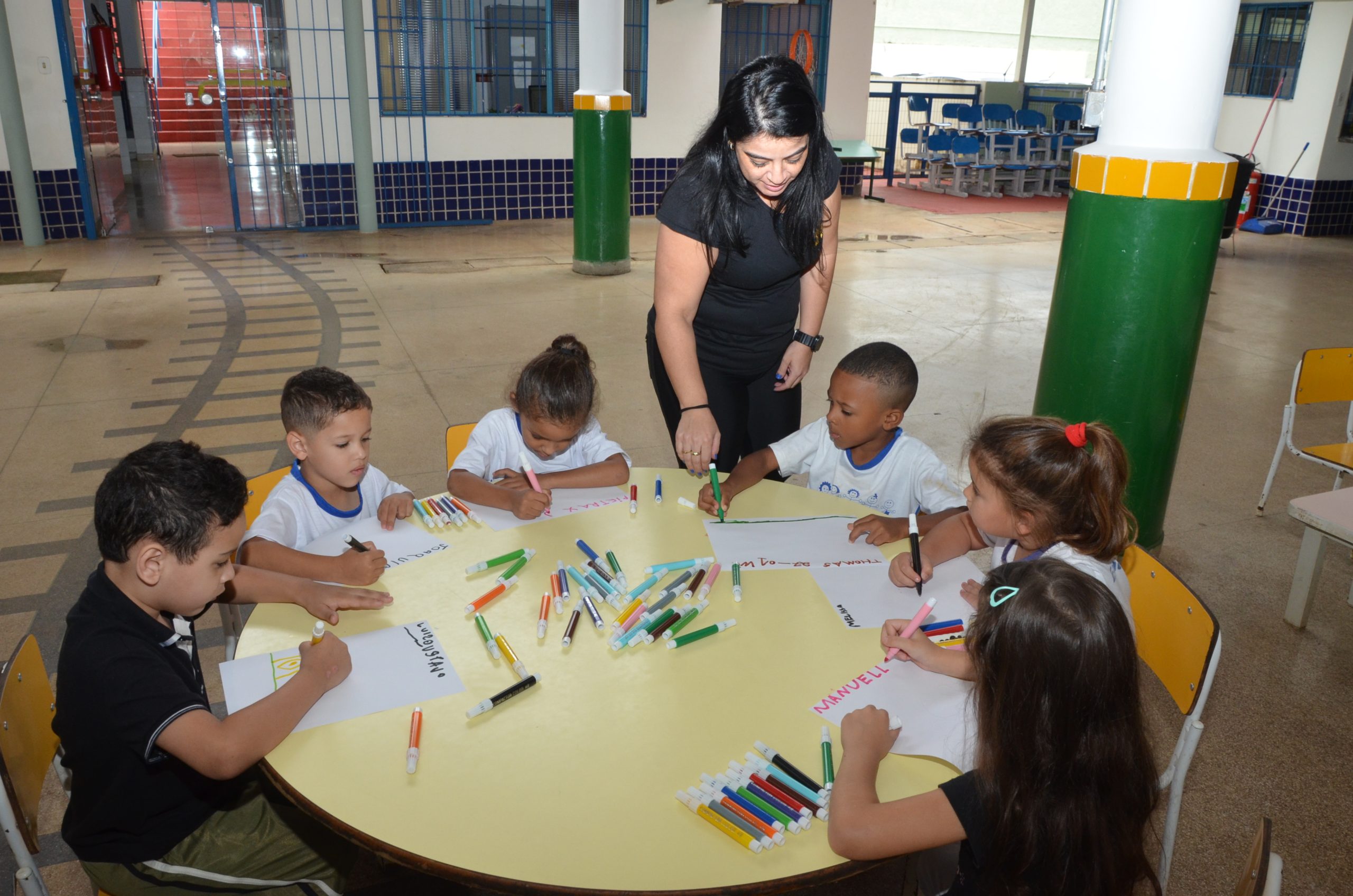Ano letivo de 2025 começa com mais de 10 mil alunos nas escolas de Franca