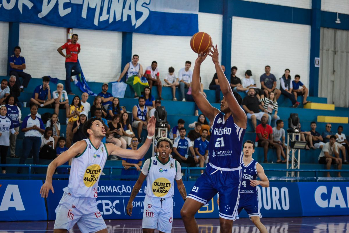 Cruzeiro Basquete e Basket Osasco disputam título da Liga Ouro e vaga para o NBB