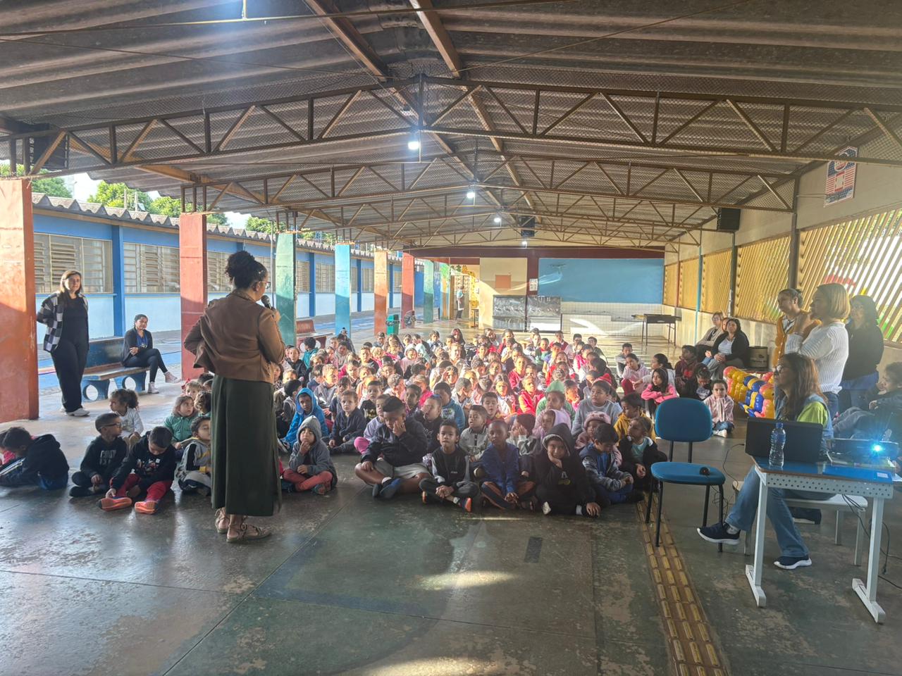 Escola no Jardim Palestina transforma alunos e vizinhos com ação ambiental