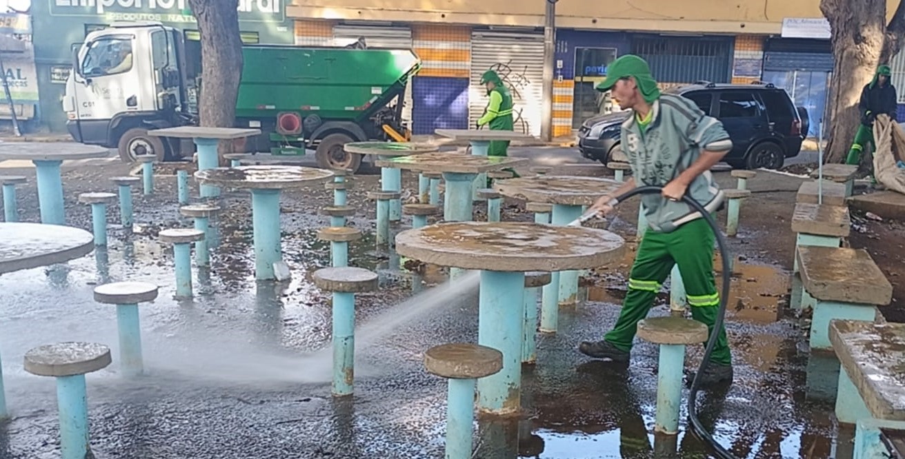 Franca intensifica limpeza urbana e convoca população para manter cidade limpa
