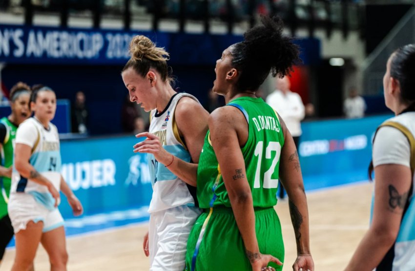 Brasil vence a Argentina com folga em clássico pela estreia da AmericupW de basquete