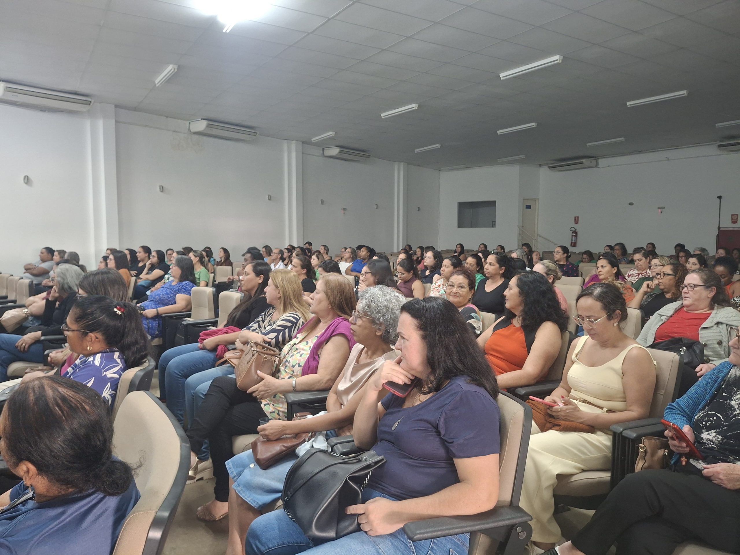 Merendeiras de Franca passam por formação técnica para aprimorar merenda escolar