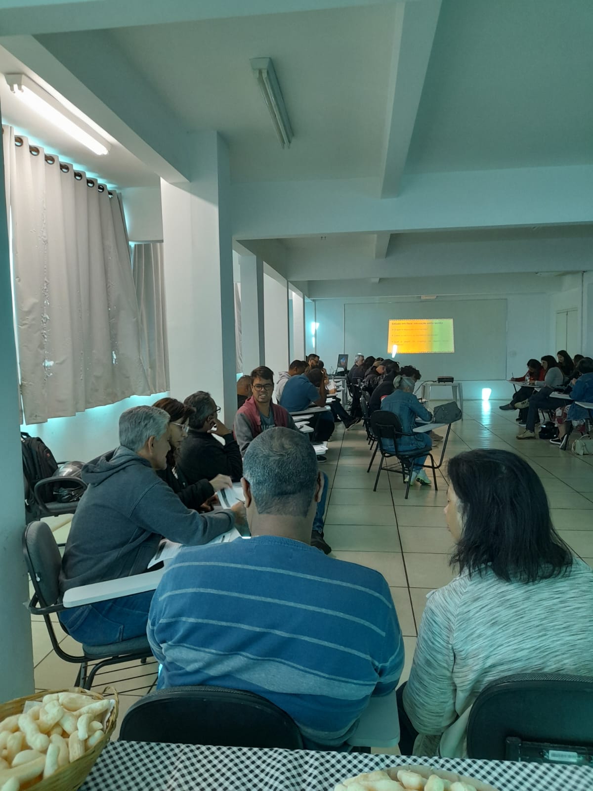 Inspetores escolares de Franca realizam formação voltada à educação antirracista