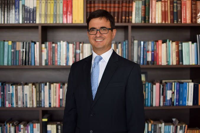 Gustavo Diniz, referência em Direito, receberá título de comendador do Legislativo