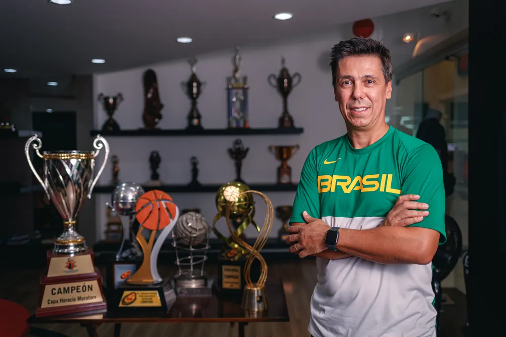 Helinho Garcia fala sobre estreia na Champions League: “Sonhamos ganhar novamente”