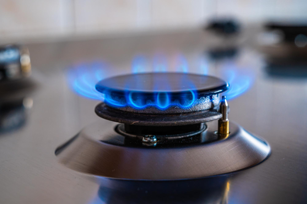 Conheça seis dicas fáceis para economizar gás na cozinha sem perder praticidade