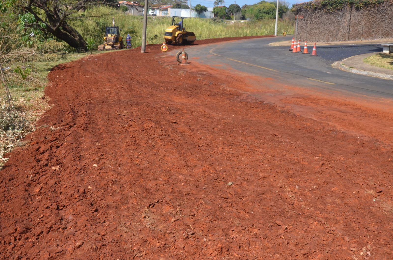 Programa “Calçada Segura” inicia obras na Vila Santa Terezinha