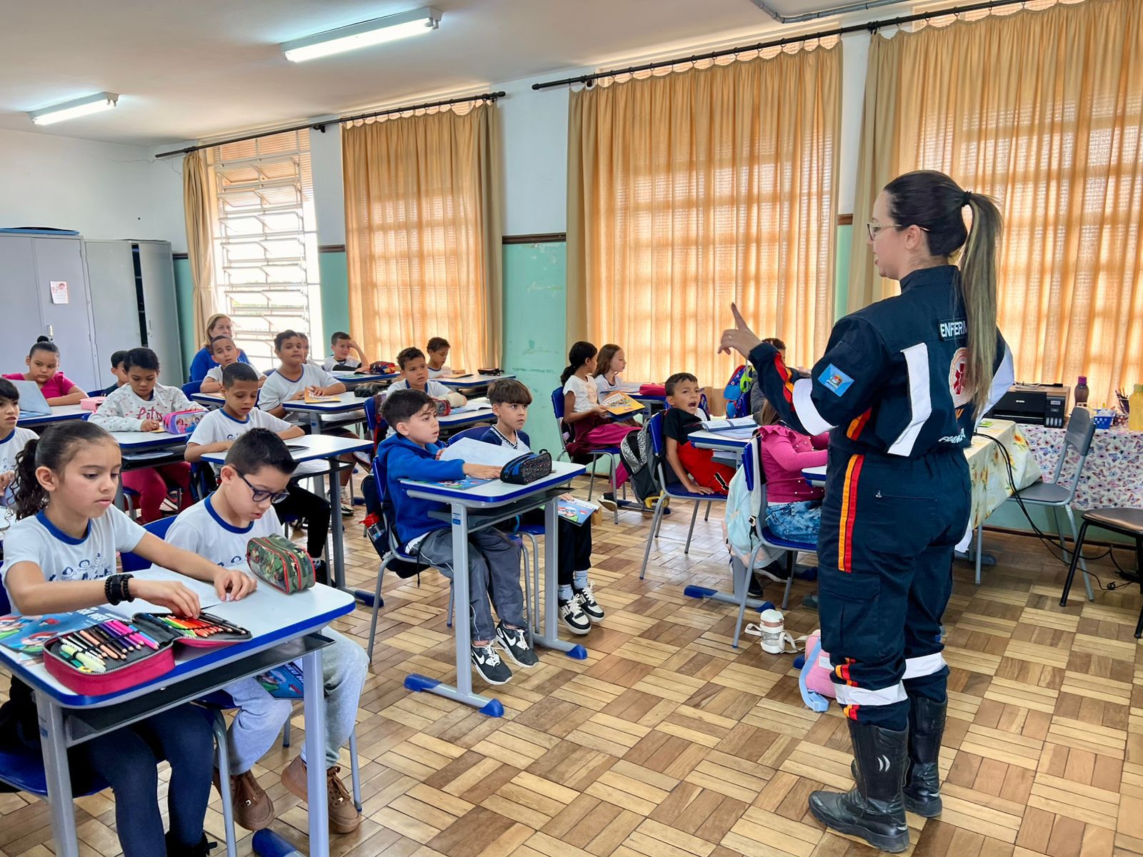 Alunos de Franca aprendem a salvar vidas com o programa Cidade Angels