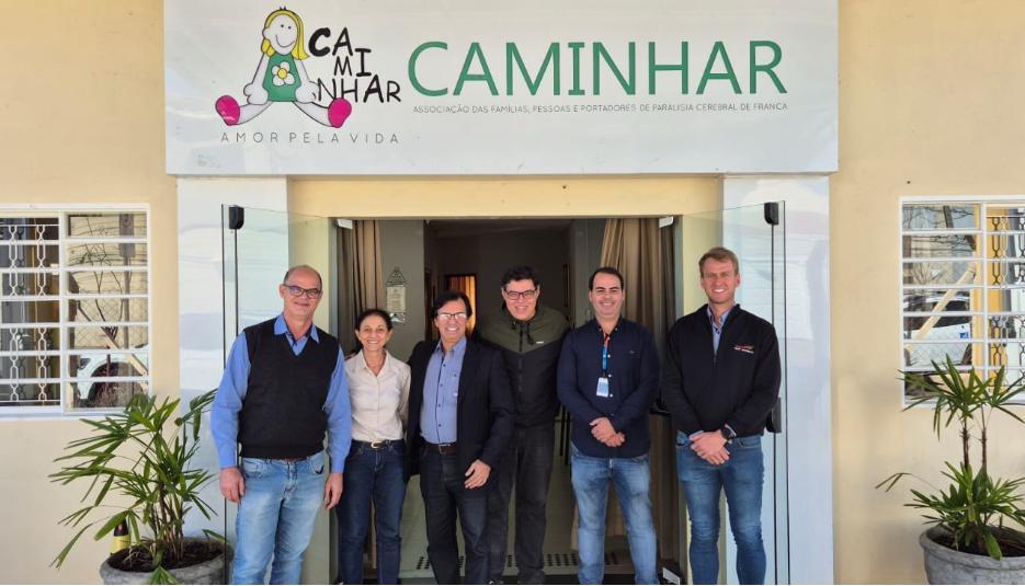 Projeto Semear da CPFL doa 4 aparelhos de ar condicionado para a entidade Caminhar