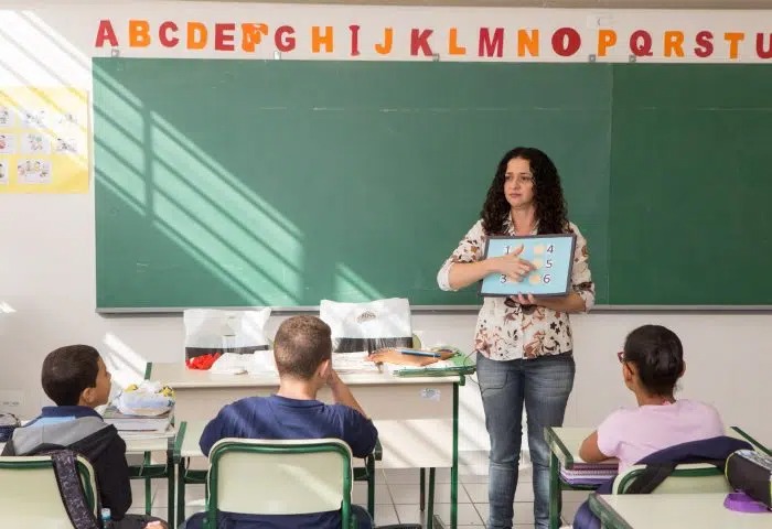 Inscrições para 5 mil vagas de professores do Ensino Médio Técnico vão até dia 11
