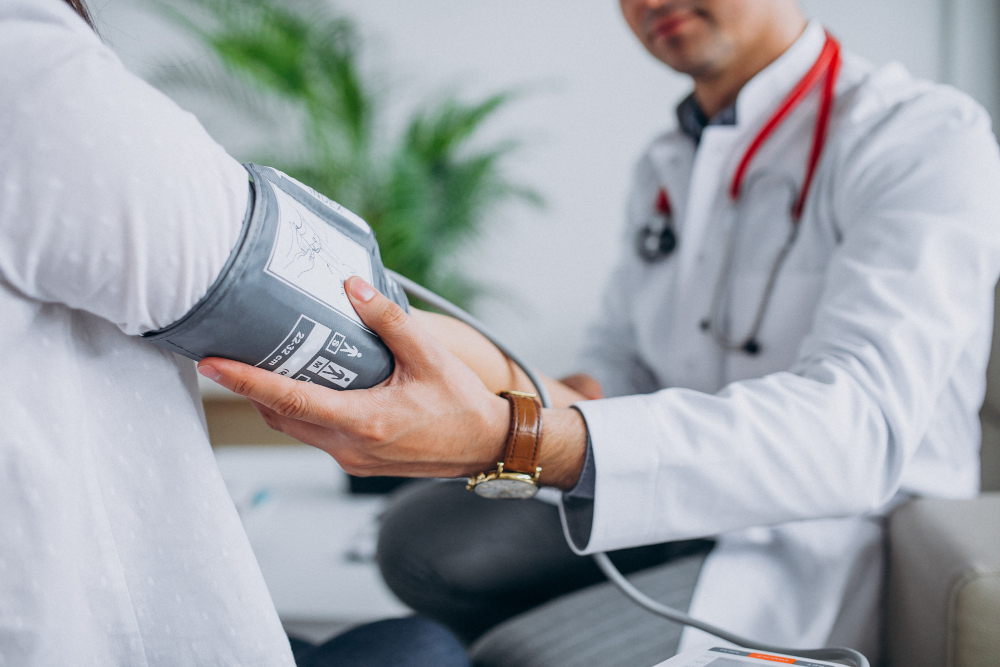 Maioria dos brasileiros com hipertensão e diabetes não tem controle das doenças