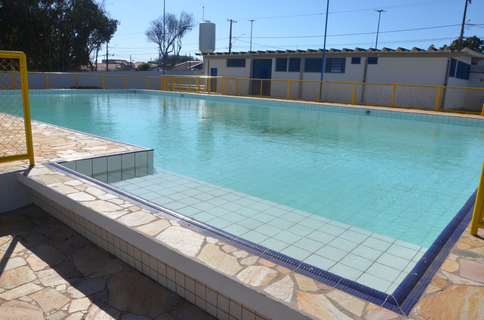 Nunca é demais lembrar: feriado na beira d´água tem que ser com segurança máxima!
