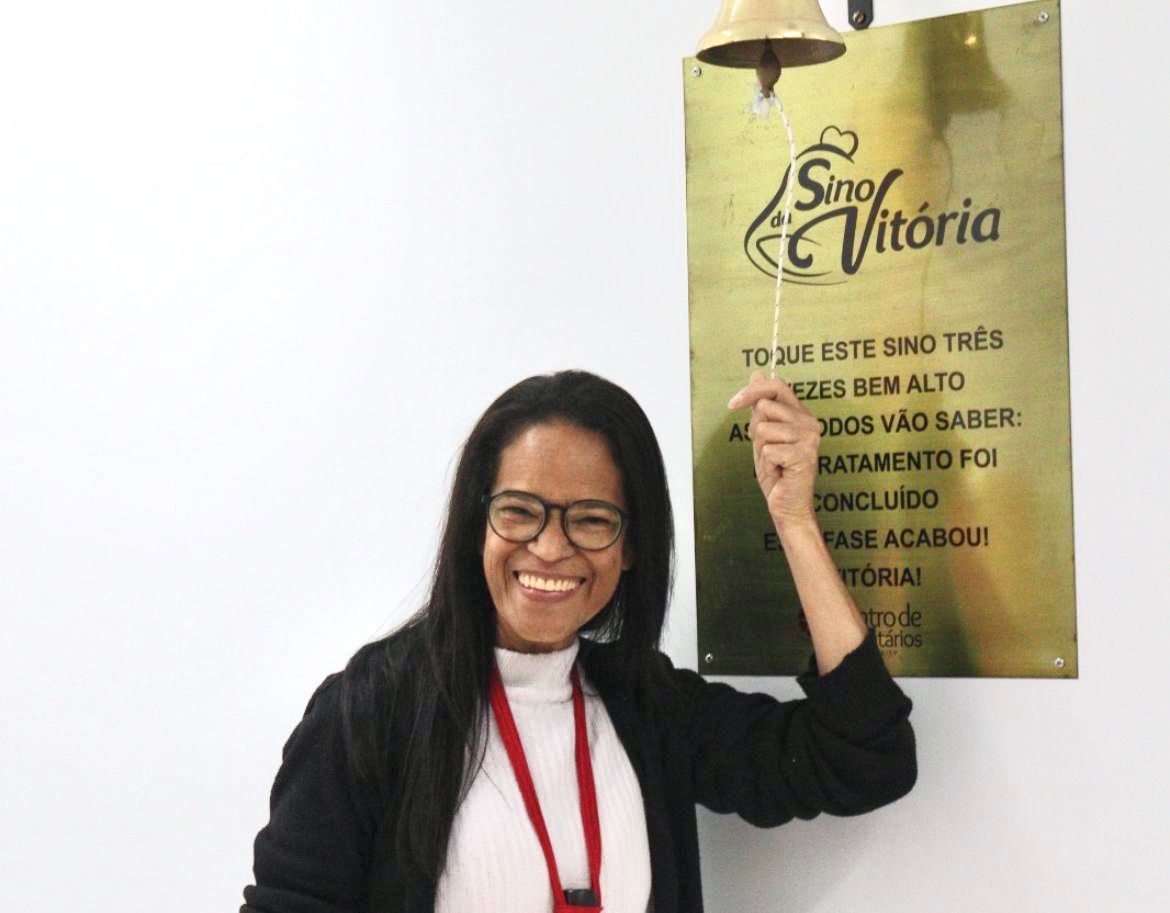 Hospital do Câncer do Grupo Santa Casa de Franca celebra vitória da paciente Sueli