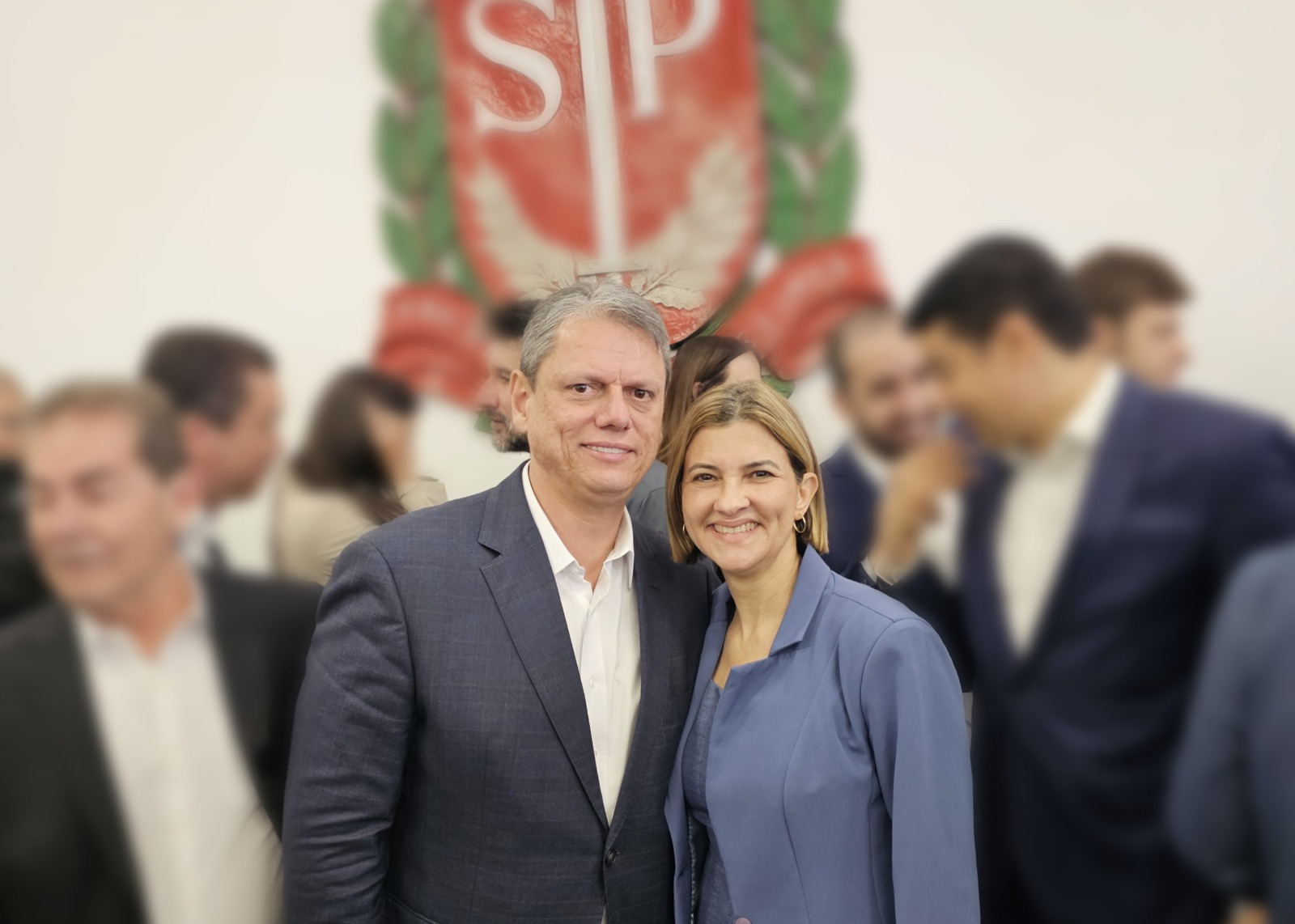 Deputada Graciela propôs a Semana de Língua Portuguesa e governador Tarcísio assinou