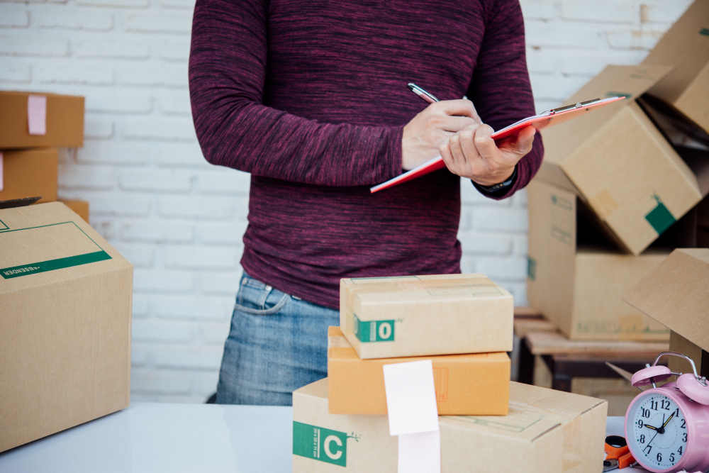 Conheça 11 sites para comprar itens de segunda mão online e renovar sua casa