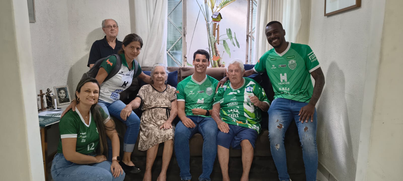 Torcedor histórico da Francana, “seu Alaor” completa 102 anos e recebe homenagem